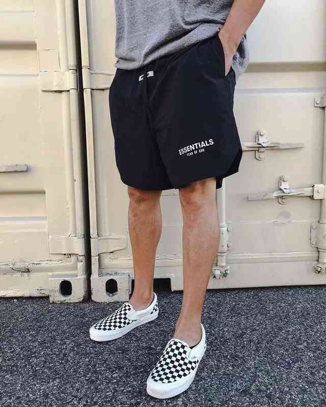 

Essentials Fog Tide Brand Oversize Large Nylon Reflective Shorts Summer Sports, Black