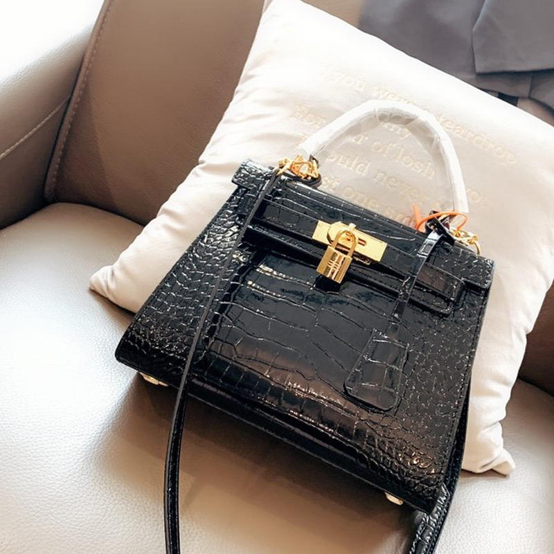 

Multi Pochette large capacity real leather Bags 7A quality Women Luxurys Designers Bag 2022 Handbags Purses tote 19 Handbag Flap Zhouzhoubao123 LD07