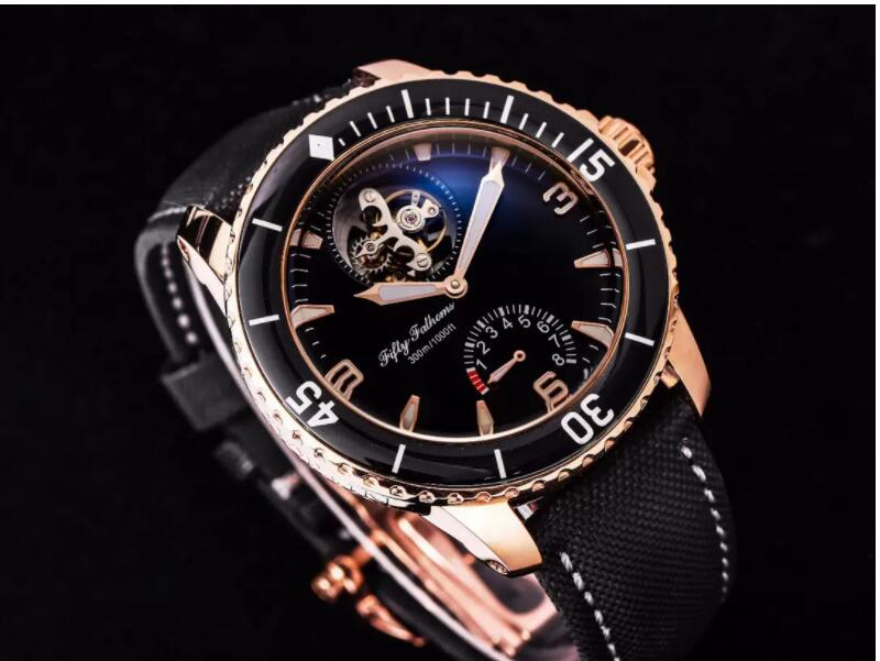 

JB 5025-1530-52 Ultimate version of the watch size 45mm with automatic chain tourbillon movement double-layer sapphire arched mirror countdown ring 18K platinum case, Brown
