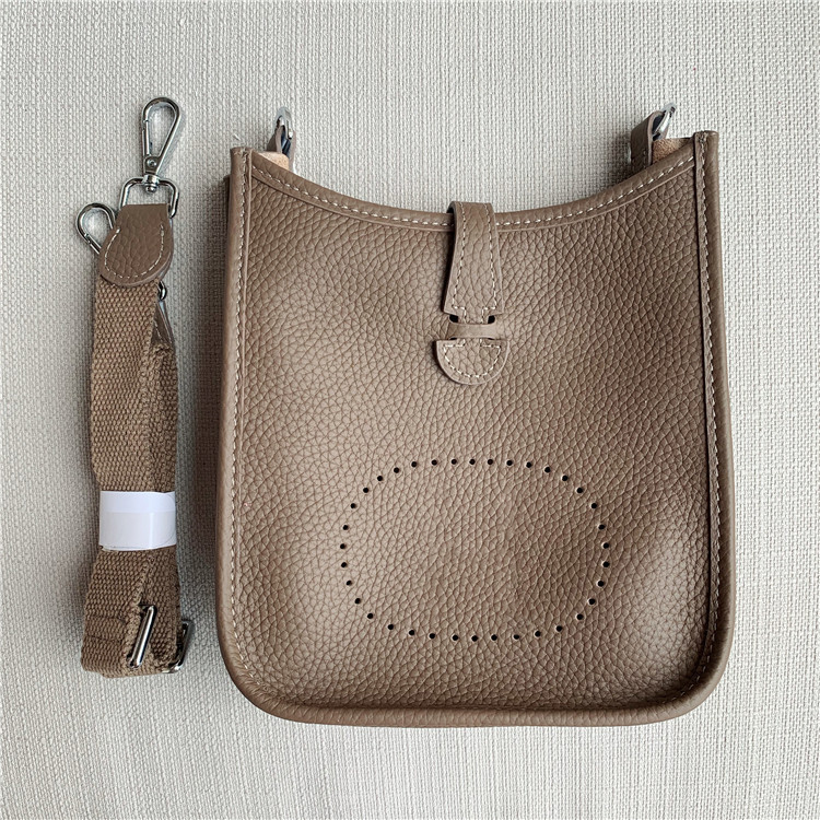 

X High quality Bag Designer 2021 Hollowed Out Evelyn Women's Handbags Head Leather Crossbody Mini Shoulder Bags handbag, White