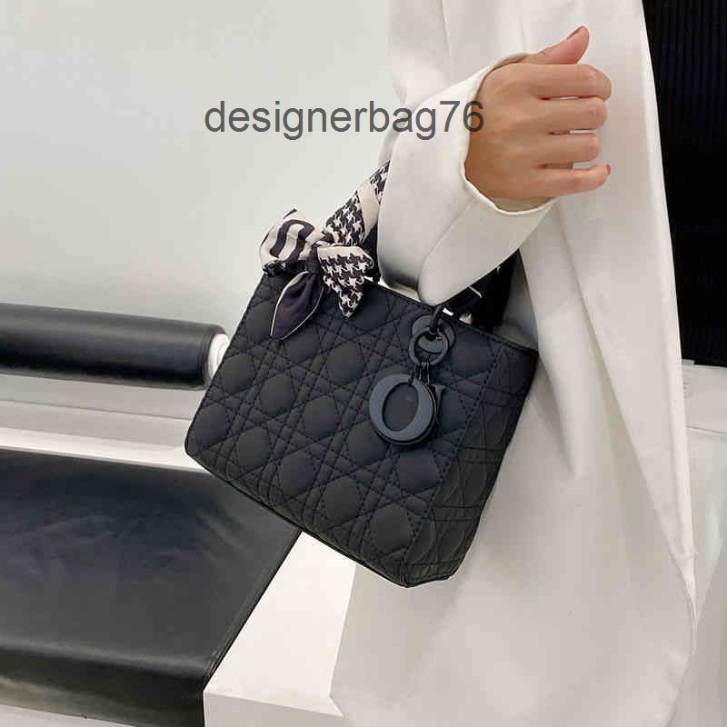 

Designer Bags Christians Trend Handbags Bag Fei Dai Portable Mini Winter Women's Frosted Leather Limited Edition Shoulder Strap Big Brand, Large 20 cm leather black