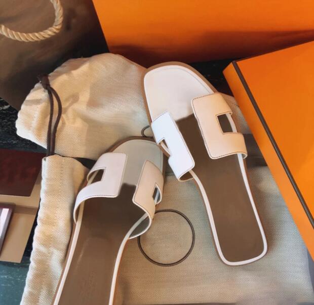 

2022 Fashion Sandals Genuine Leather Women Slippers Summer luxury Flat Slides Ladies Beach Sandal Party Wedding Oran Slipper comfortable charm beauty