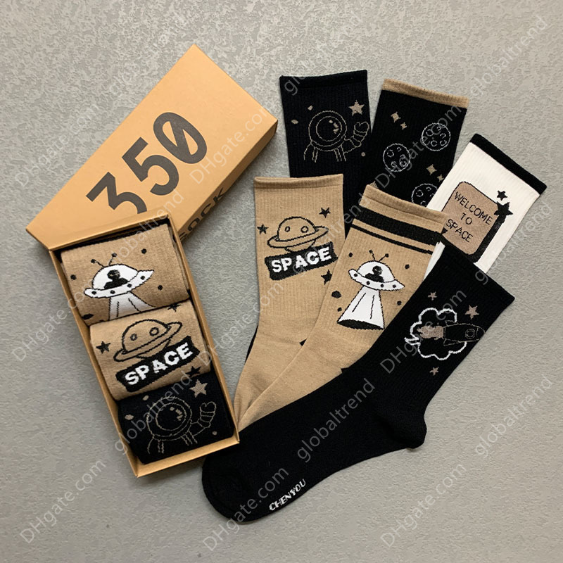 

Socks 3 Pairs/box Streetwear Cartoon Alien Rocket Stockings Cotton Harajuku Fashion Long for Men Women Socks Print Hip Hop Pack, Set 14