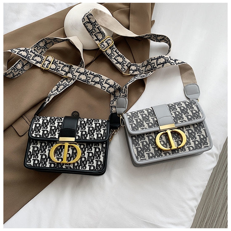 

20% OFF 2022 high quality new fashion trendy bags Net star same women's fashionable embroidery small square, Sky blue