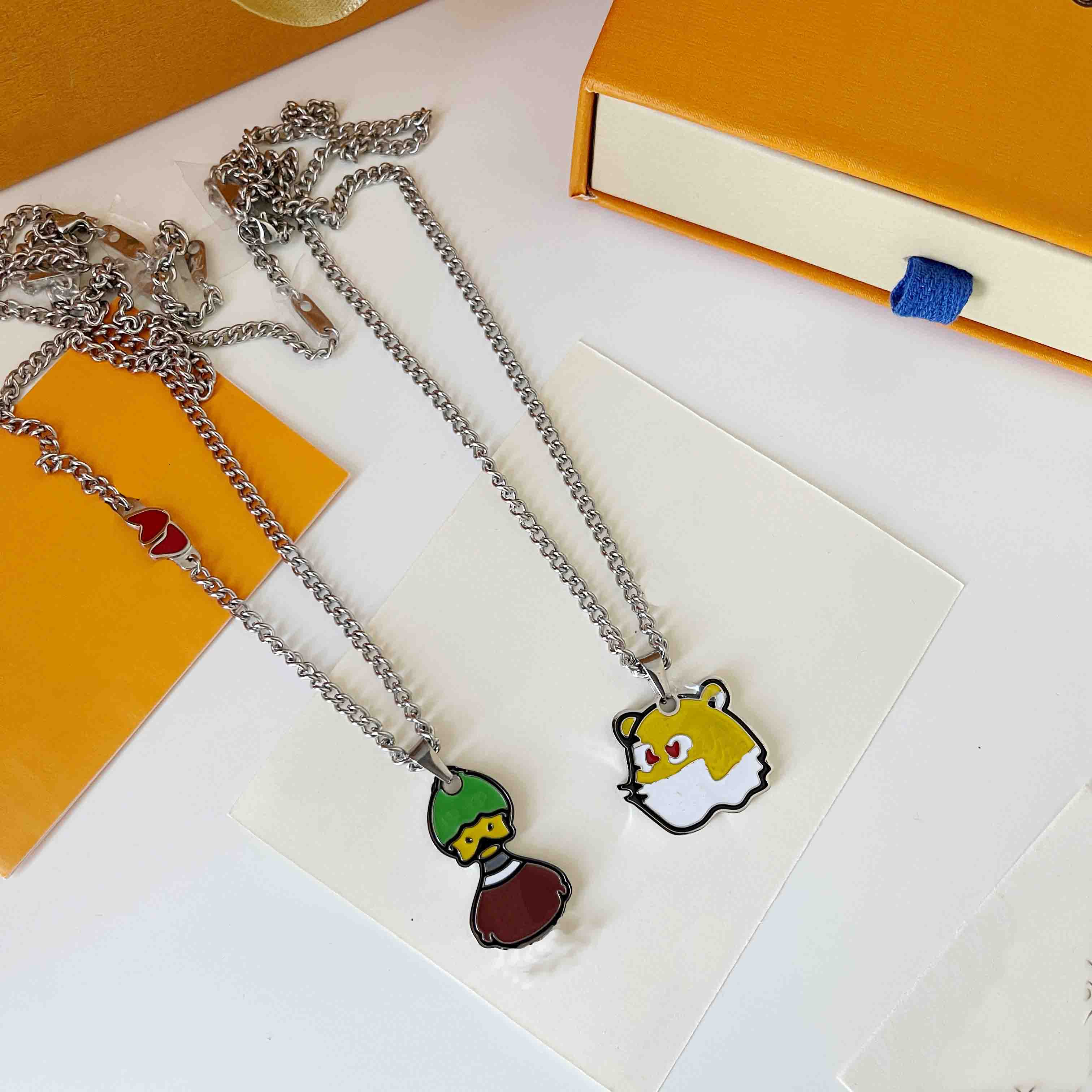 

2022 Fashion Necklace Luxury Pendant Necklaces Love Bracelet for Man Women designer jewelry Bracelets with BOX