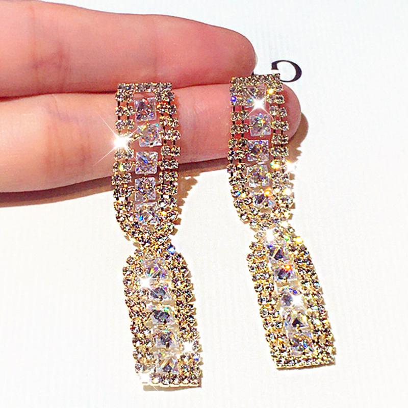 

Clip-on & Screw Back Super Flash Geometry Temperament Earrings For Women Simple Classic Romantic Atmosphere Fashion Exquisite JewelryClip-on