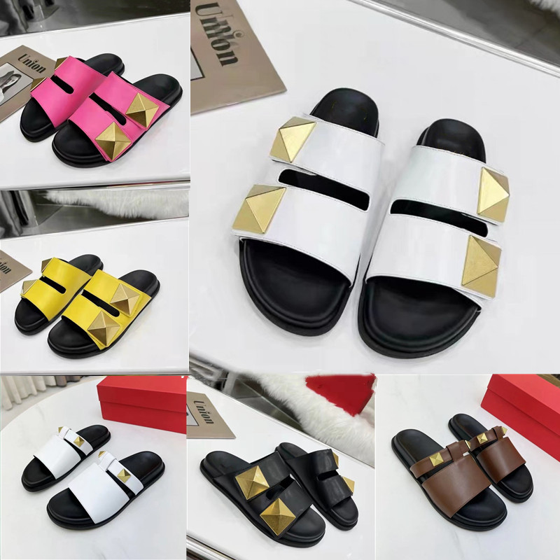 

2022 Studded Designer Womens Sandals Platform Platform Leather Flat Slippers Flip Flops Slides High Heels Dress Shoes 35-41, Foam bubble