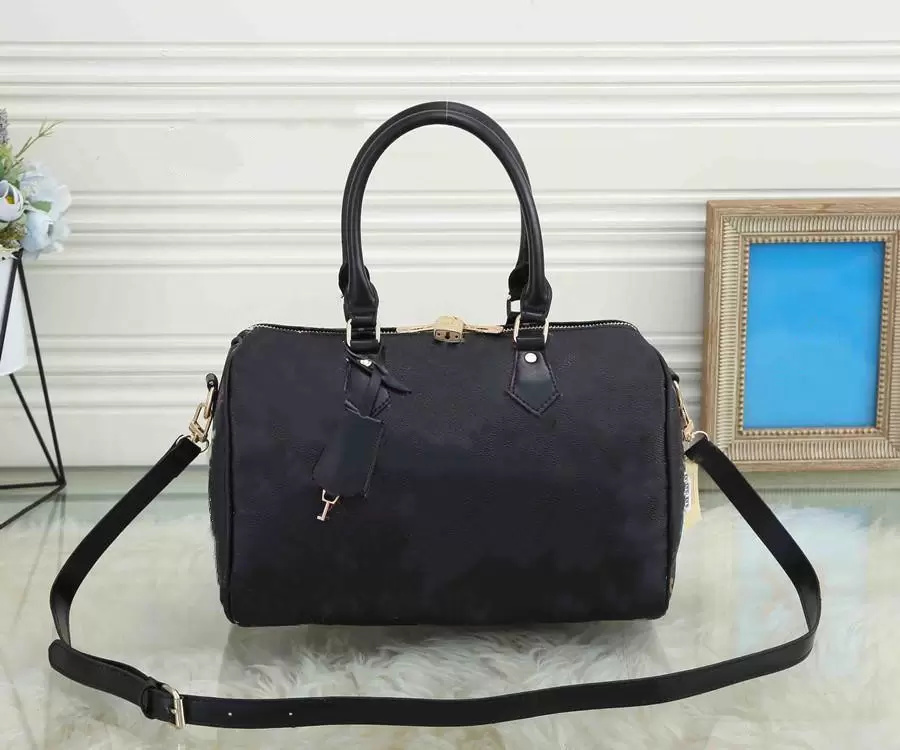 

YQ 2022 Women Messenger Travel Designer Shoulder Bag Classic Style Fashion bags Shoulder Lady Totes Crossbody handbags Wallet Pillow Speedy 30cm With key lock, Extra shipping