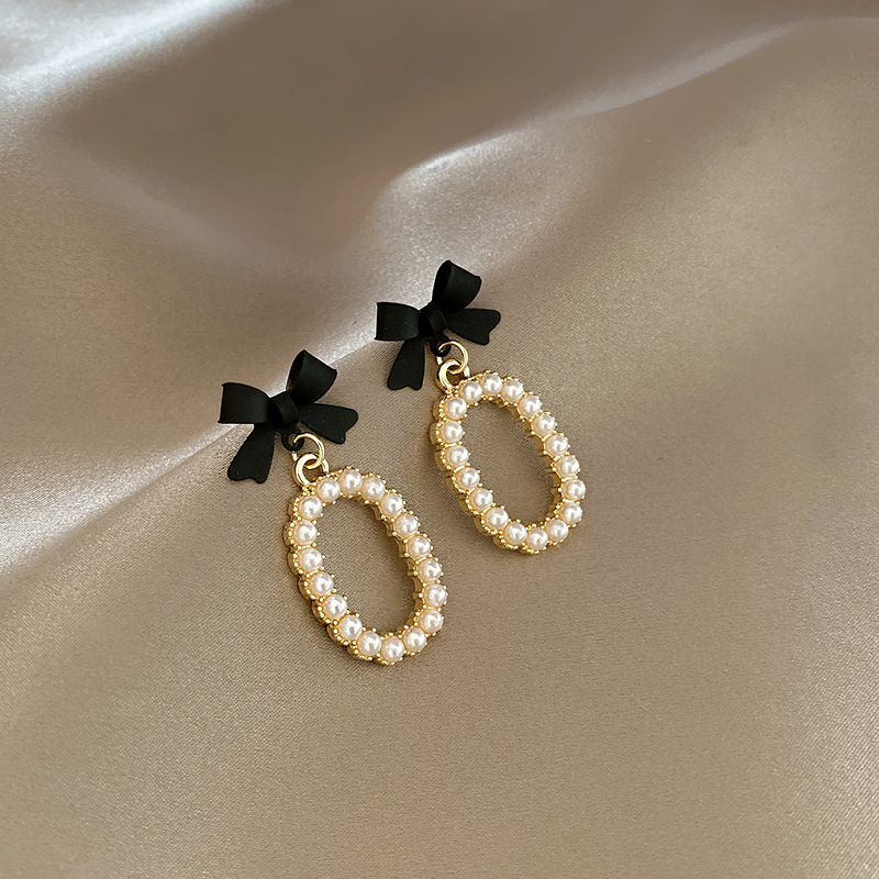 

Simple Personality S925 Silver Needle Pearl Earrings Women's Temperament Minority Design Sense Trend