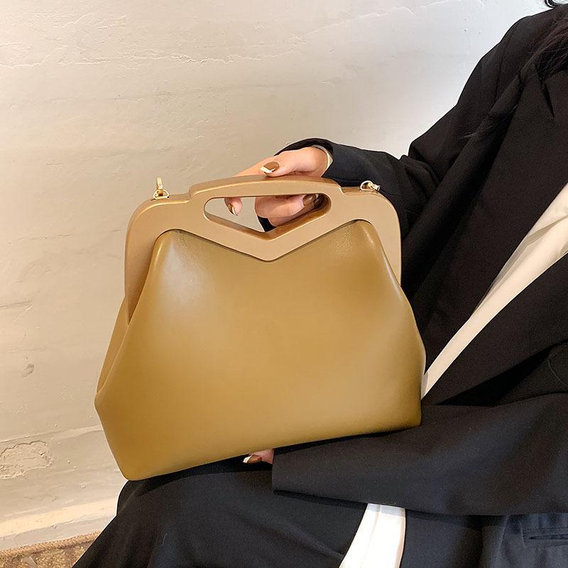

Evening Bags Retro Triangular Handle Bag For Women Pu Shoulder Crossbody Acrylic Clip Dumplings Cloud Fashion Ladies Handbags Purses, Black