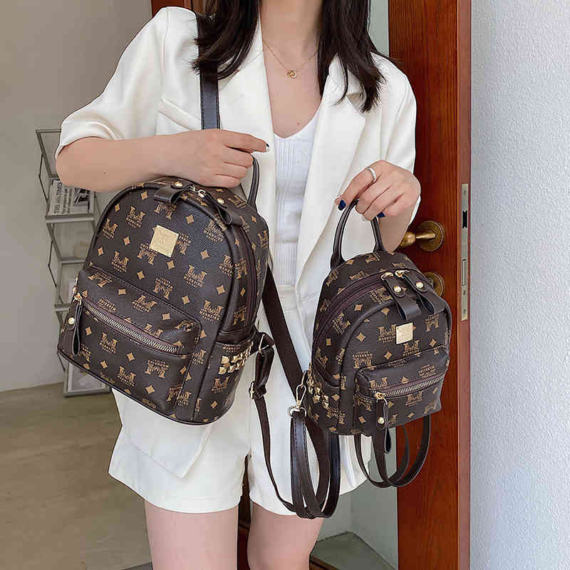 

2022 Luxury Brand Women Leather Backpack Letter Print Korea Stylish Mini Fashion Female Travle Unisex Pu Bagpack, Beige