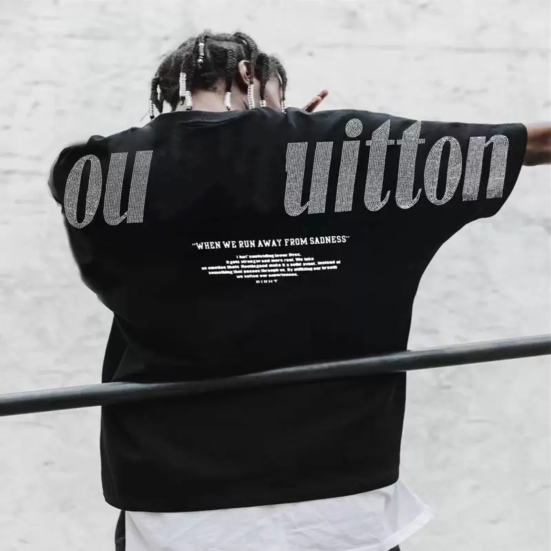 T-shirts Amateurs courts Men de manches courtes t-shirts T-shirts Hot Drilling Technology Advanced Fabric Tops Designer Tshirt Vêtements de rue d