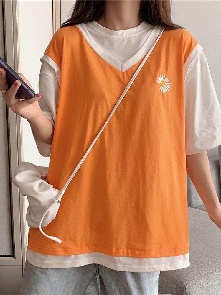

Summer Graphic Tee Daisy Embroidered T Shirt Women Tops Clothing Street Sweet Wind Female Y2k Top Women Cartoon Blouses 220615
