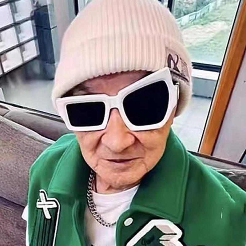 

Sunglasses Fashion Women Square Punk Hip Hop Sun Glasses Female Brand Designer Shades Vintage Personality Gafas De SolSunglasses