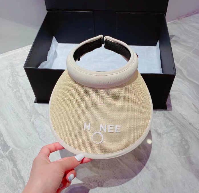 

Designer Woman Raffia Sun Hats Anti-UV Outdoor Visor Caps Hand Made Straw Cap Classics Hair Band Wide Brim Hat Empty Top Beach Travel Caps, Khaki