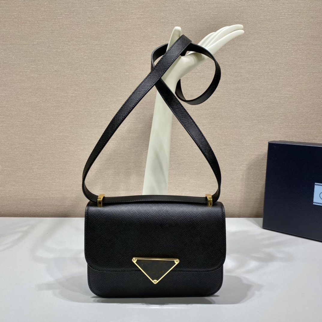 

Designer luxury Handbags purse Saffiano leather shoulder bag Flap closure with push-lock logo clasp women fashion black Crossbody bags high quality, Don't pay it