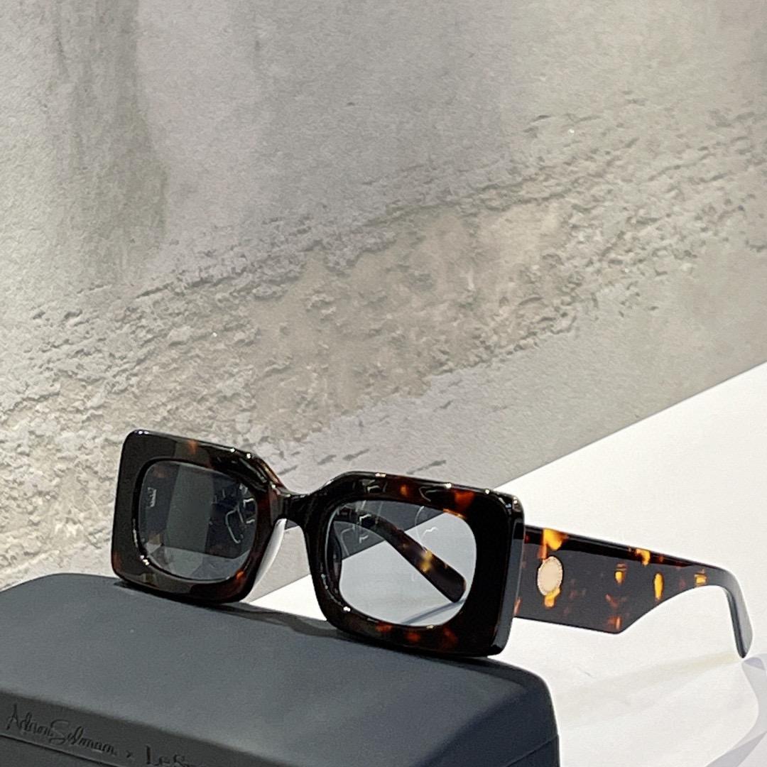 Sunglasses Men and Women Summer Style 2102356 Anti-Ultraviolet Retro Plate Full frame Eyeglasses Random Box