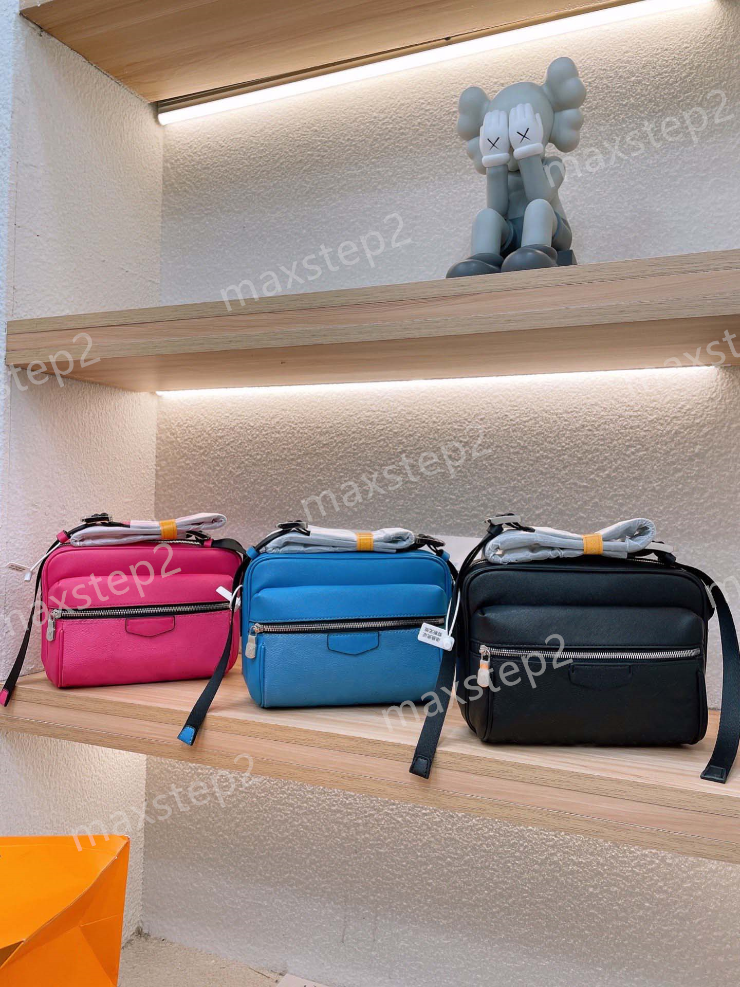 

M30765 M30749 Designer OutDoor Message Bag FUCHSIA DENIM Taigarama Rose Pink Mens Designers Shoulder Bag Luxury CrossBody For Men Adjustable strap, 01