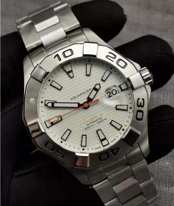 2022 Top Mécanique en acier inoxydable mécanique automatique 2813 Mouvement, montre-bracelet Hens Self-wind Aquaracer Calibre 5 Montres Tag Watch