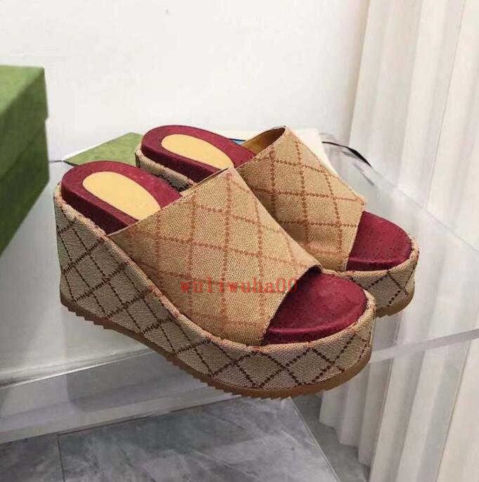 

2022 Newstyle Slippers Sandal Sliders Macaron Thick Bottom Wedge Heel Non-slip Soft Fashion g House Slipper Women Wear Beach Flip-flops 237