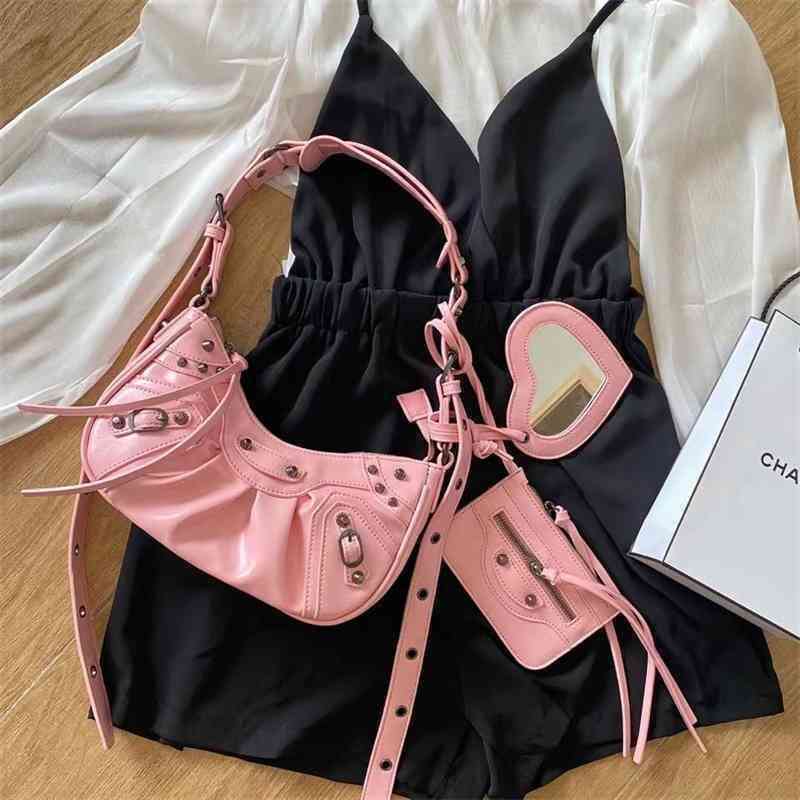 

Balenciga Italy Bag High Designer Handbags 2022 Designers Appearance Temperament Foreign Trade Original Family Underarm Net Red Blogger DB40 X3SU, Black