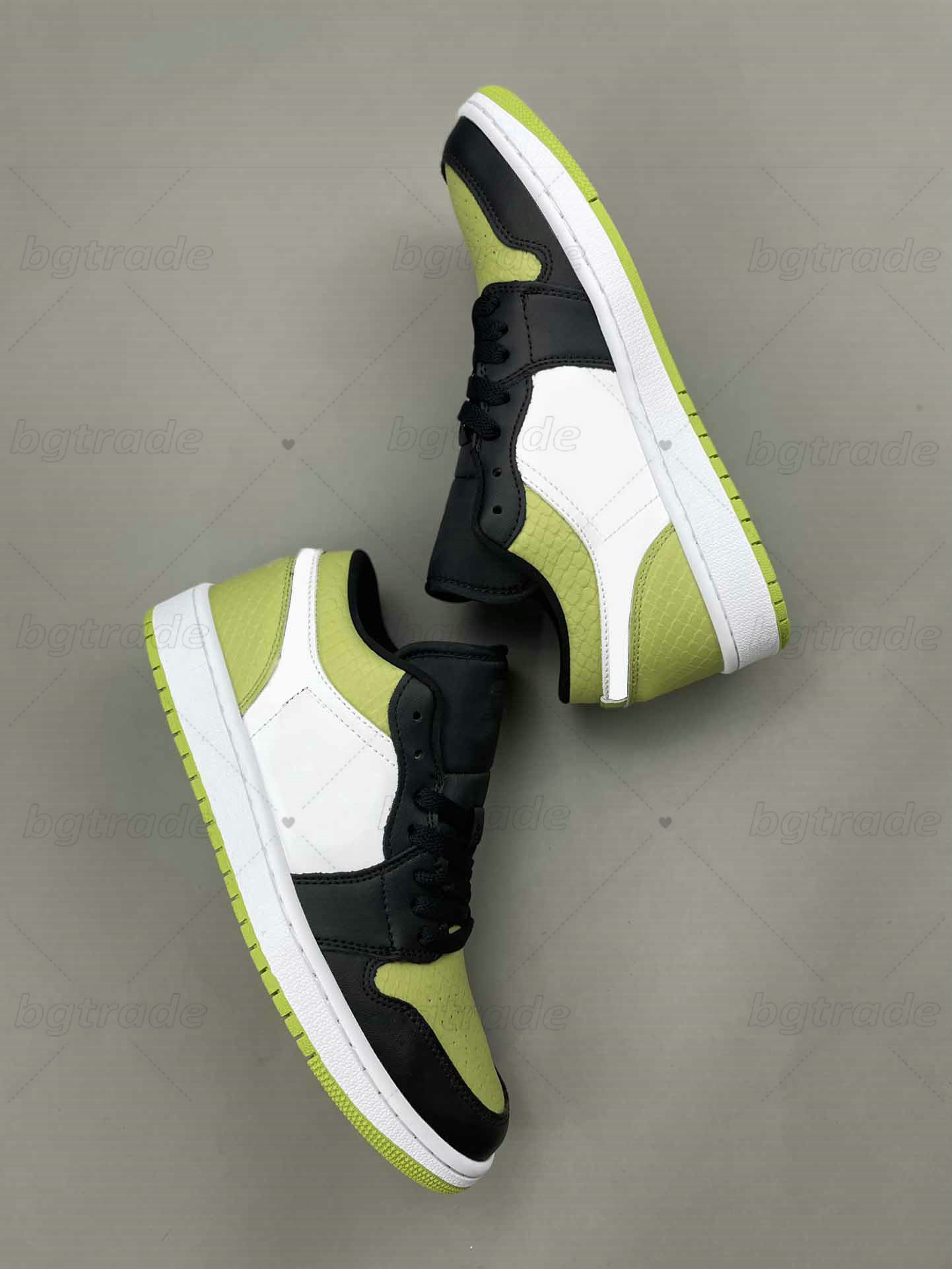 

Vivid Green Snakeskin Basketball Shoes Black White Men women Jumpman leather Trainers 1 Low Fashion Sports Running Sneakers