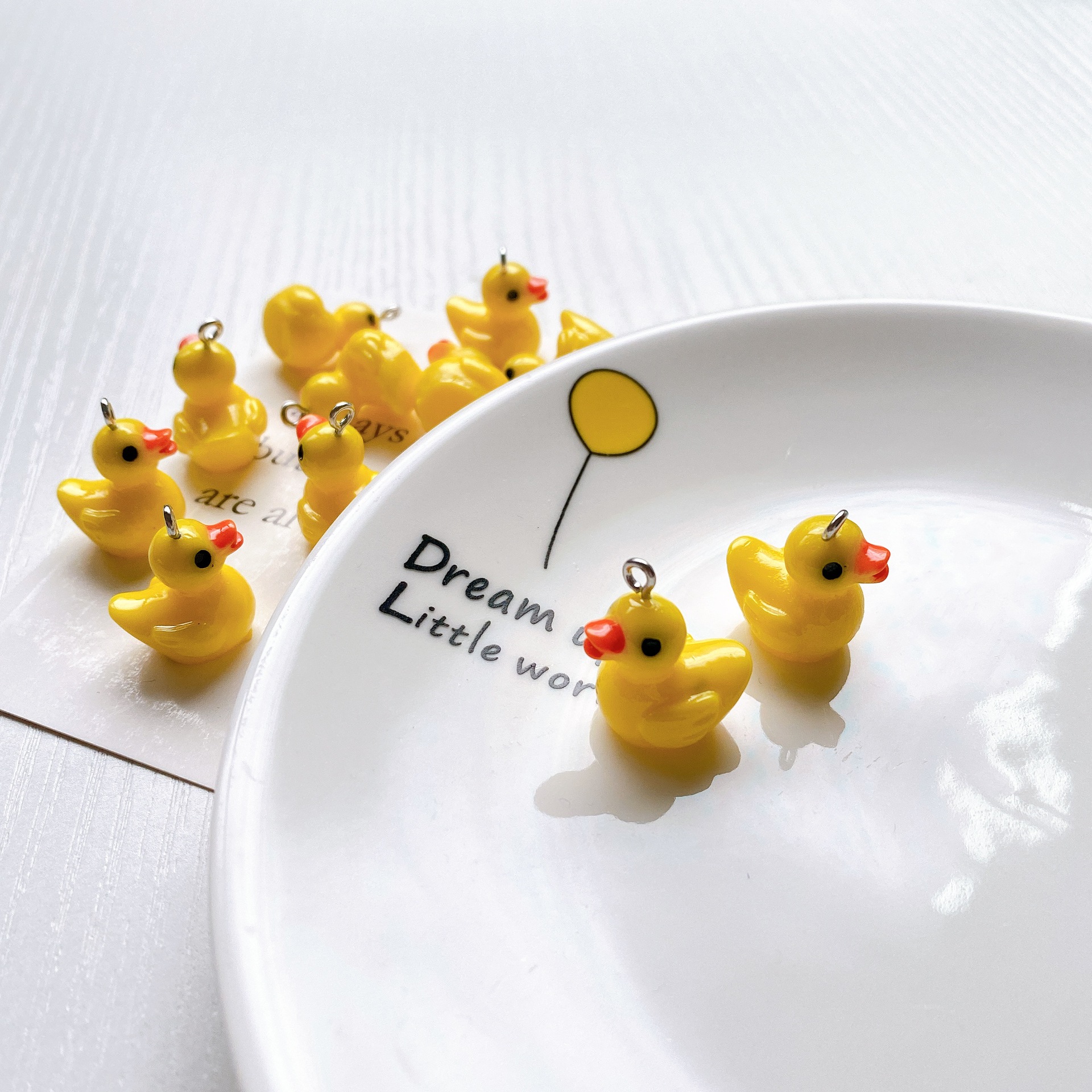 

Mini Duck with Loop Craft Tools Resin Little Ducks for Earring DIY Handmade School Project Miniature Material 2cm 0.79 In 122110