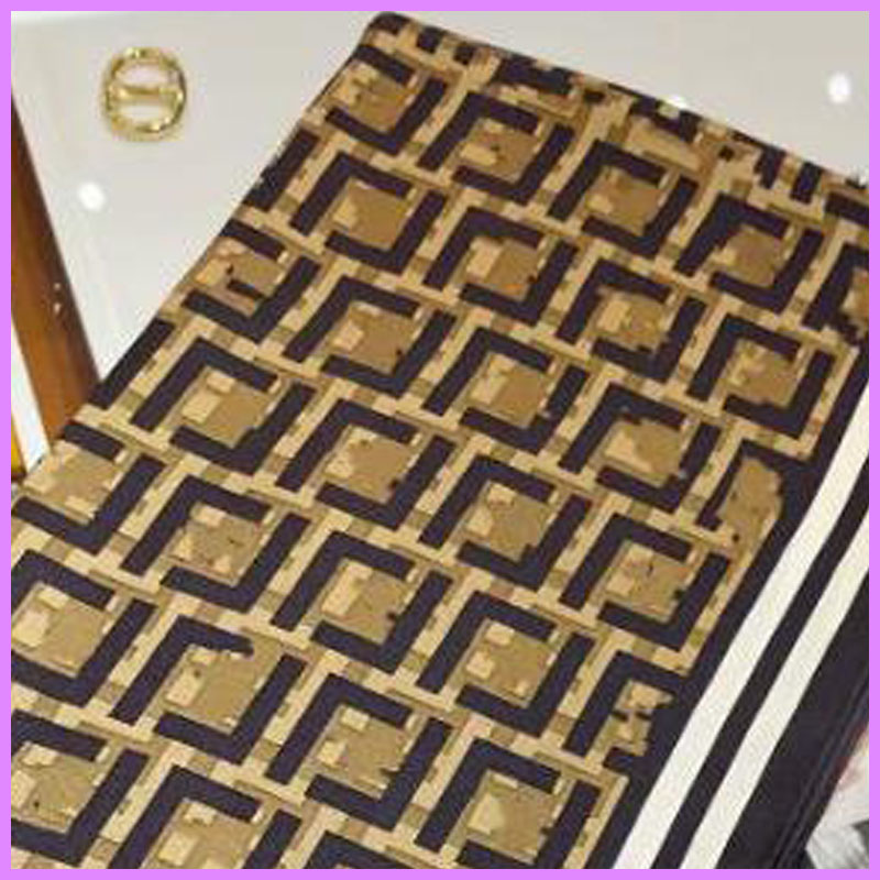 

New Designer Small Women Scarves Luxury Silk Scarf Letters Print Silken Shawl Fashion Accessorries Woman Head Scarf Mens Nice D2211153F