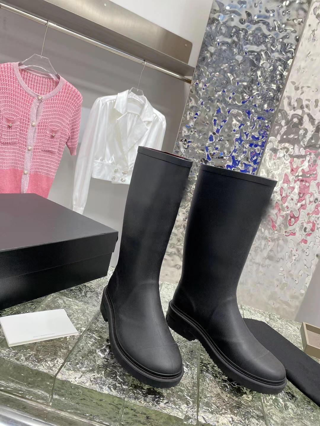 Bottises Australie sur le genou Boots Designer Boots Boots Terre Terre Femme Chaussures Femme Bottes de pluie L'eau et le vent défendent la neige