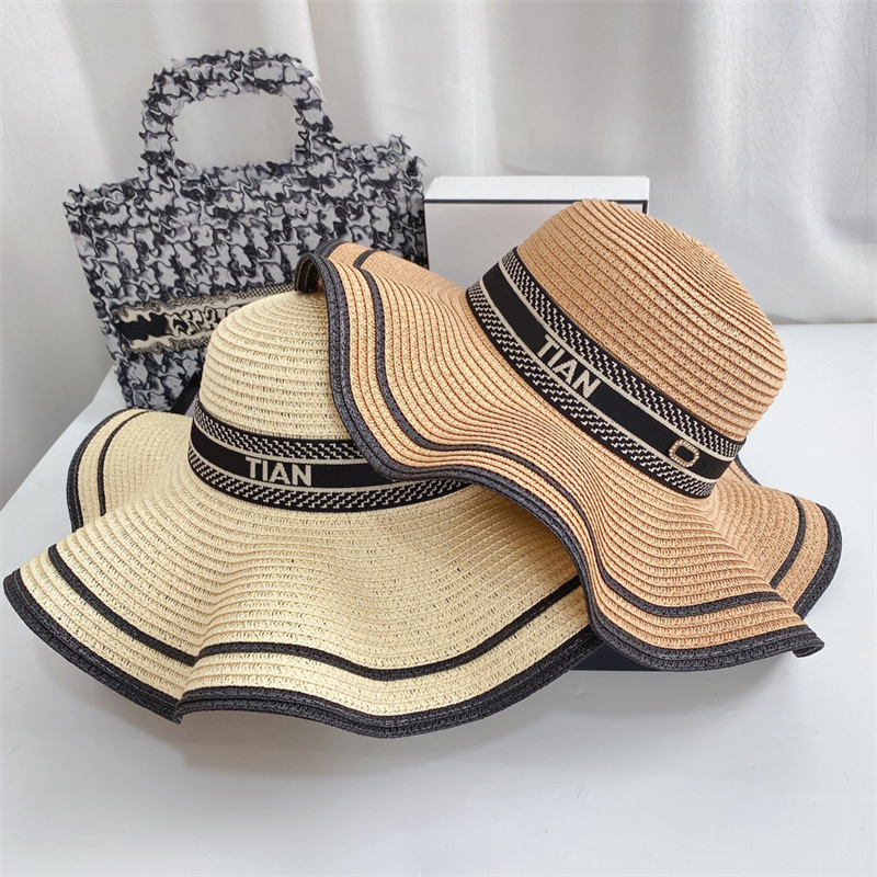 

Womens Designer Ruffled Straw Hat Fashion Knitted Hat Cap For Men Woman Wide Brim Hats Summer Bucket Hats Outdoor Beach Hats 4 Style, Beige