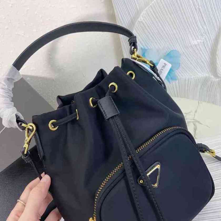 

20% off sitewide 2022 Top Design Luxury Bags Nylon Bag Drawstring bucket recycled nylon hand messenger bag net red same style, Classic black