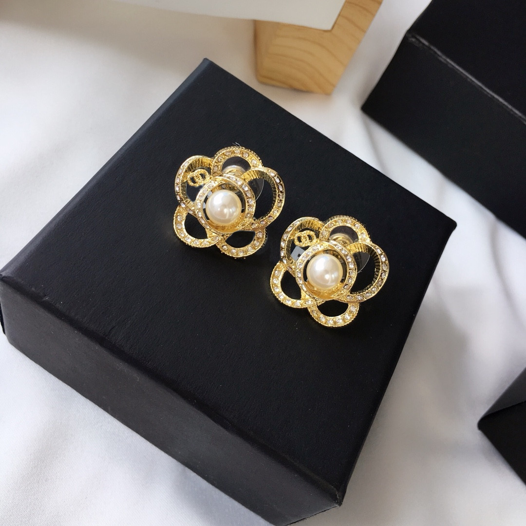 

Luxury Brand Designer Stud Earrings Famous Round Crystal Rhinestone Pearl Earrings Wedding Party