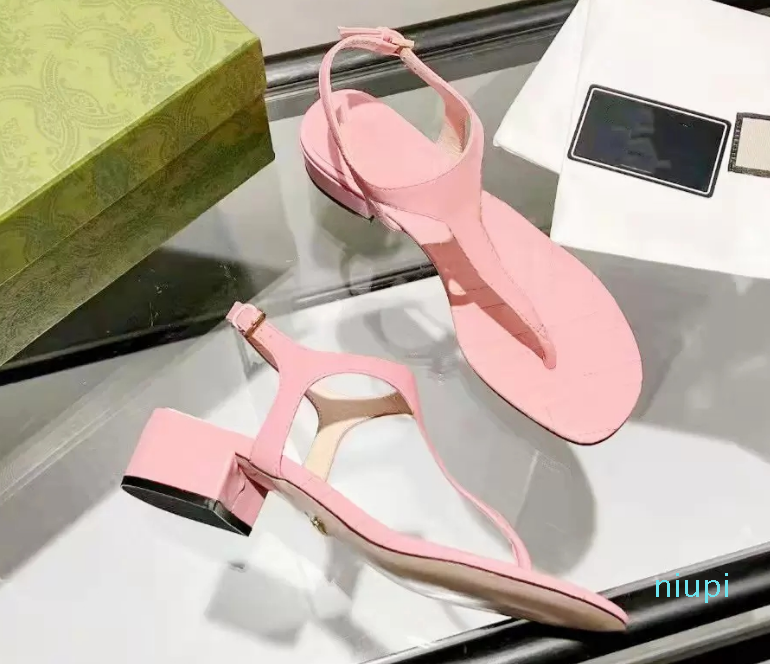 

2022 luxury new summer women's sandals fashion metal buckle leather clip toe middle heel banquet single shoes, Red