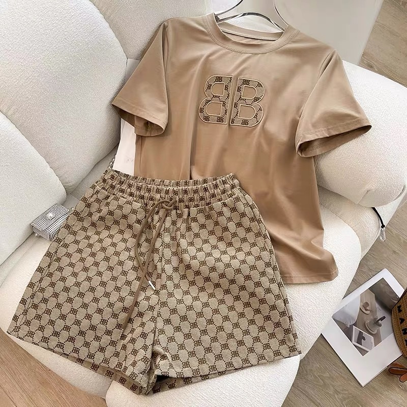 

high-quality Womens Tracksuits cotton girls womens two-pieced short sleeve fashion T-shirt letter embroidery design sense of niche suit set, Khaki