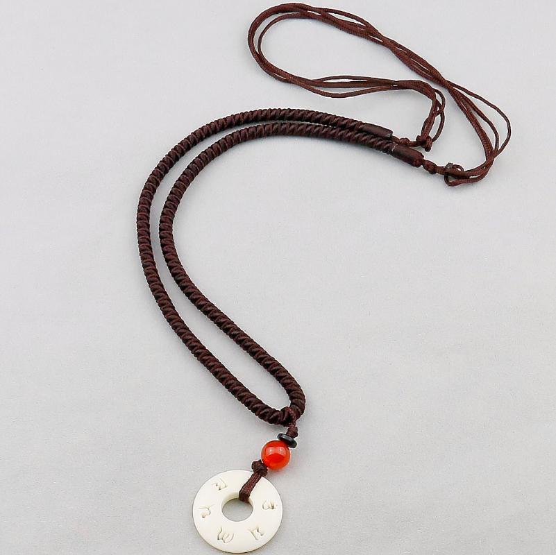 

Pendant Necklaces Tibetan Buddhist Handmade Simple Rope Chain With OM Nut Necklace For Women Men Yoga Amulet Jewelry Adjustable SizePendant