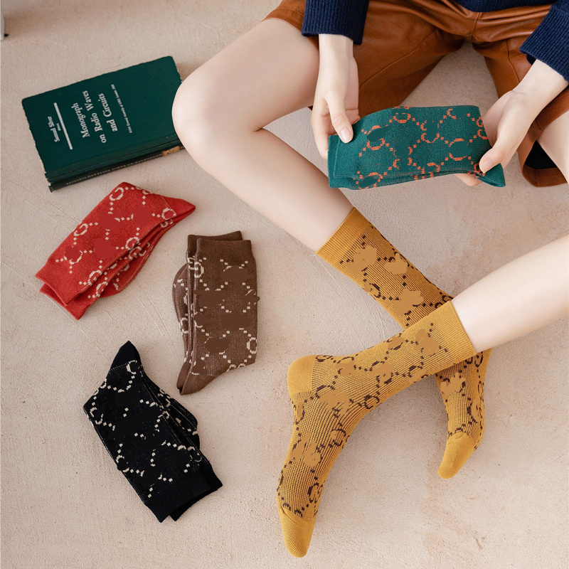 2024 Designers Mens Womens Socks Luxurys double g letter Sports Winter Mesh Letter Printed Brands Cotton Man Femal Sock A box of five even-mix pa