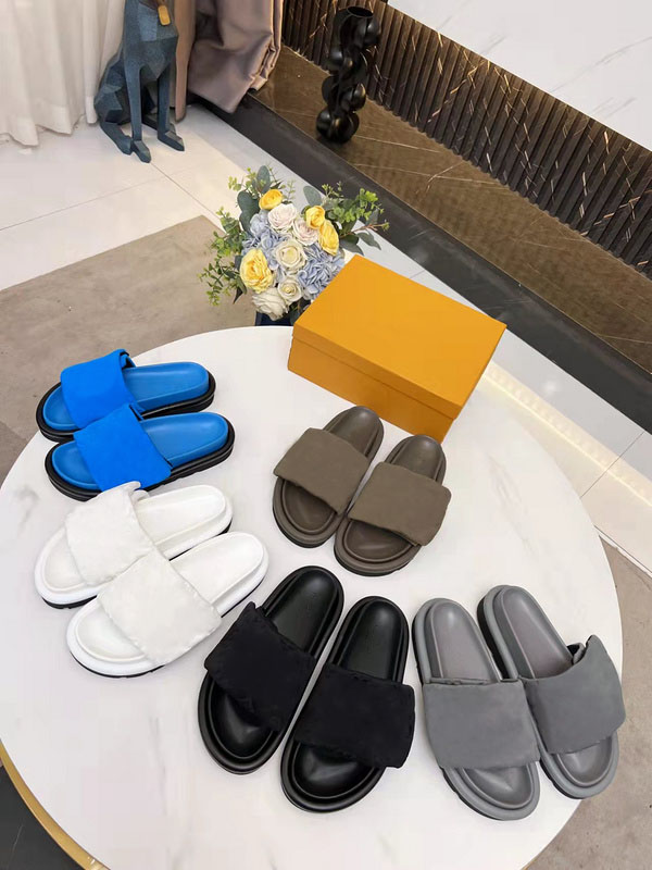 

Stylish Women Slippers Sandals POOL PILLOW COMFORT MULE Waterfront Pool Waterproof Outdoor Sandal Summer Designer Luxury Fashion Ladies Beach Flat Flip Flops, Customized