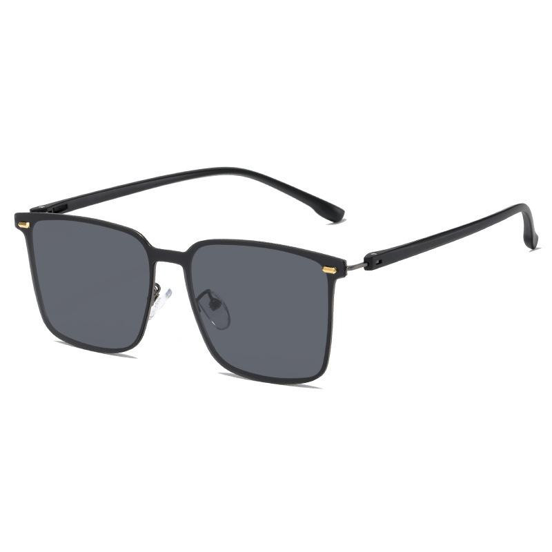 

Sunglasses TR90 Metal Men Retro All-match TAC Polarized SunglassesSunglasses