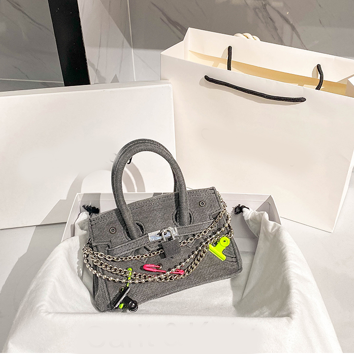 

Lady bag Clutch cowboy Bags 2022 Luxury top Designer Brand Fashion Shoulder Handbags high Quality Women Phone chains Bag Wallet Cross body totes Metallic wallets, No bag