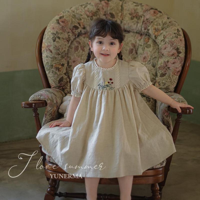 

Girl's Dresses Dress O-neck Collar Short Sleeve Above Knee Length Pullover Solid Simple Fashion Modern Comfortable Summer Children GirlsGirl, Beige