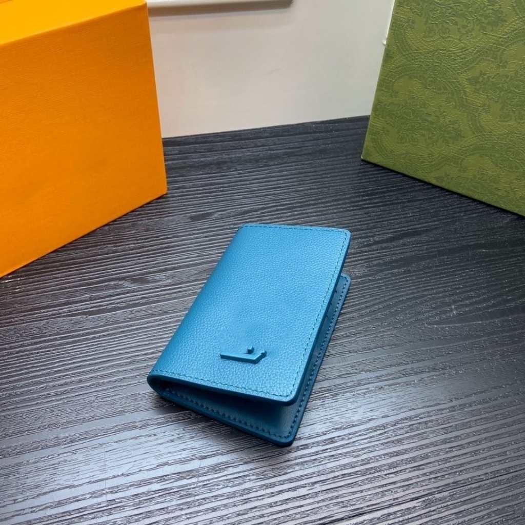 

Designer Unisex Leather Wallet Luxury Brand Women Men Coin Purses Classic Clutch Bag Pocket, Blue