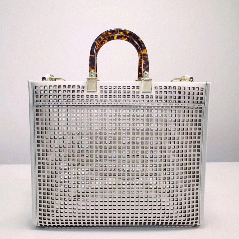 Sacs moyens sac à deux tons perforés acheteur en cuir en cuir en cuir laser ouverte roma soleil crossbodybag bottes épaule des concepteurs de lux