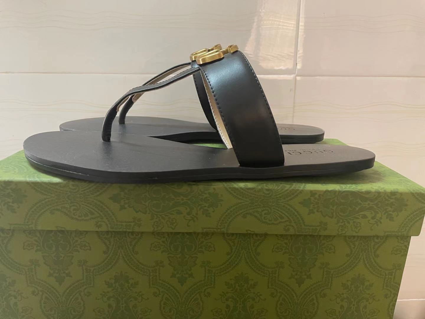 

2022 Designer slippers Men Women sandals with Box Dust Bag card Shoes Bloom Web black floral Strawberry print Slide Leather Rubber red Sandal Summer Flat Slipper 35-45