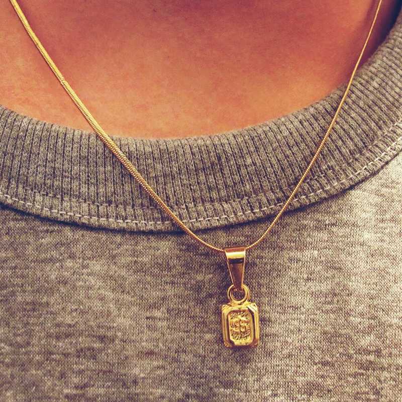 

2022 trendy brand new USD small pendant couple personality short necklace men and women temperament versatile