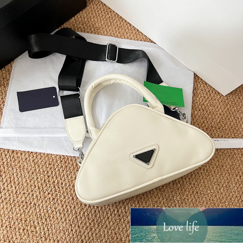 

Classic simple design mini Triangle shape stereo bag Luxurys Designers PU leather Shoulder Bags Italy Milano Brand Triangular Body Crossbody, As pic