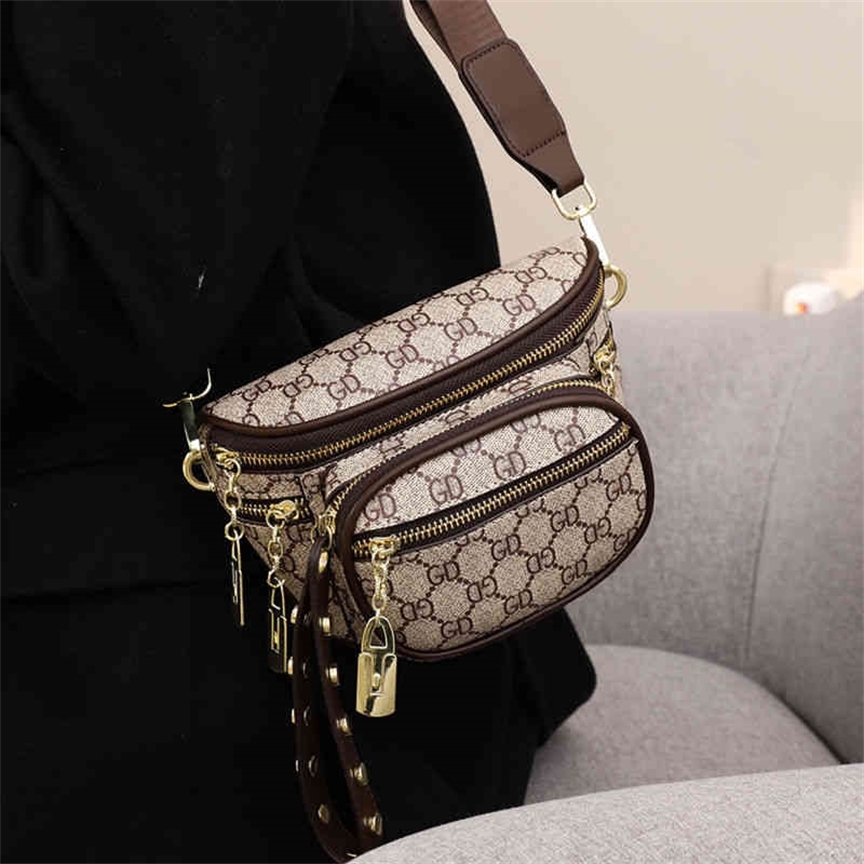 

This year's popular foreign style light luxury satchel versatile leisure small 54% off online shop, Vintage brown shoulder strap
