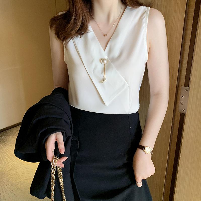 

Women' T-Shirt White Chiffon Shirt Women 2022 Summer V Collar Vest Outside Wearing French Niche Sleeveless TopWomen, Purple