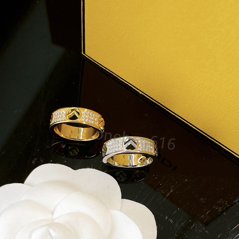 Luxe Femmes Designer Bague Jewerly Mode Casual Couple Haute Qualité F Classique Or Argent Lettres Hommes Diamnond Anneaux Pour Laides