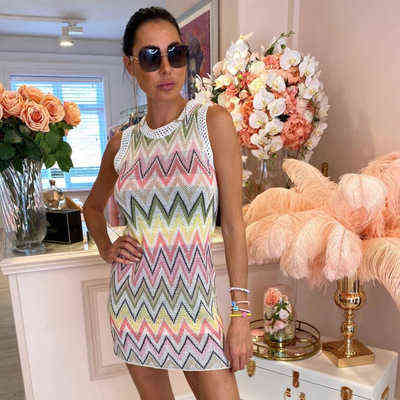 Women&#039;s Self-cultivation Contrast Color Knitted Dress Ladies Fashion Street Sweet Color O-Neck Stitching Without Sleeve Dress Y220413-image-760839827