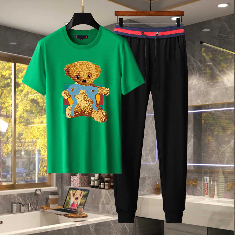 

Summer Mens Beach tshirt Designers Tracksuits Suits Fashion T Shirt Seaside Holiday Shirts Luxury Set Outfits Sportswears X4SZ